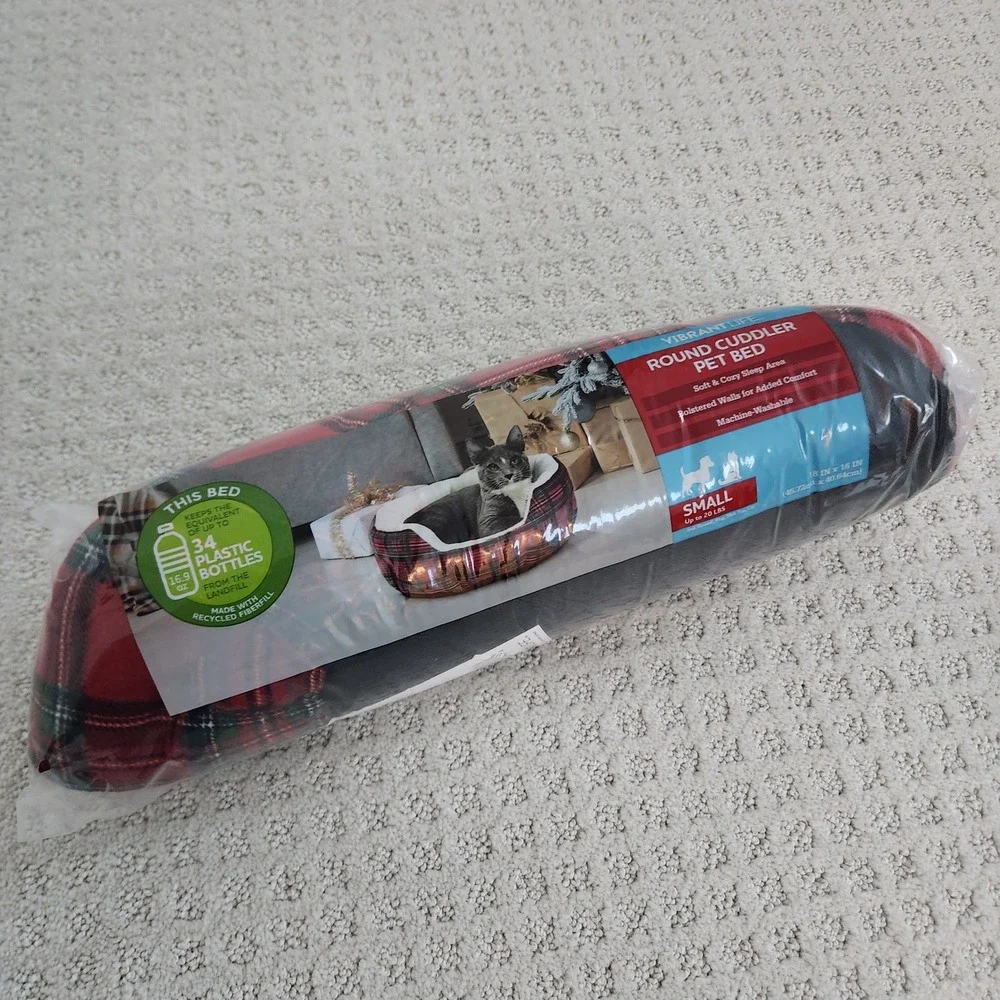 Christmas Holiday Pet Bed Small Red Plaid 18x16 NEW